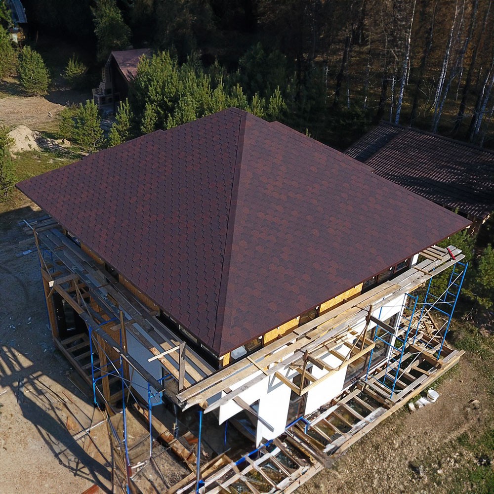 Шатровая крыша в Нарьян-Маре и Ненецком автономном округе